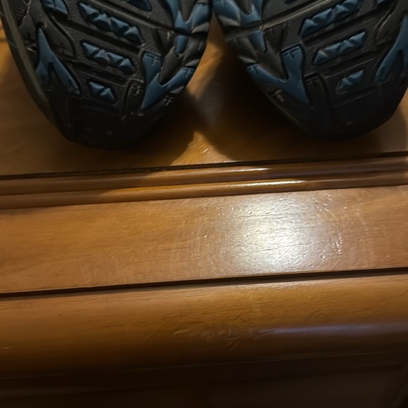 ASICS Gel Venture 4 Women's Size 9.5 - Picture 8 of 9